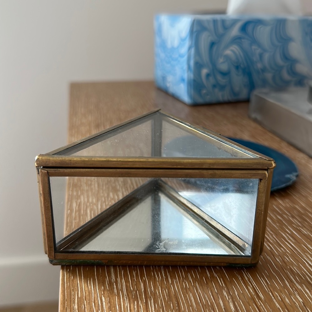 Gold jewelry box